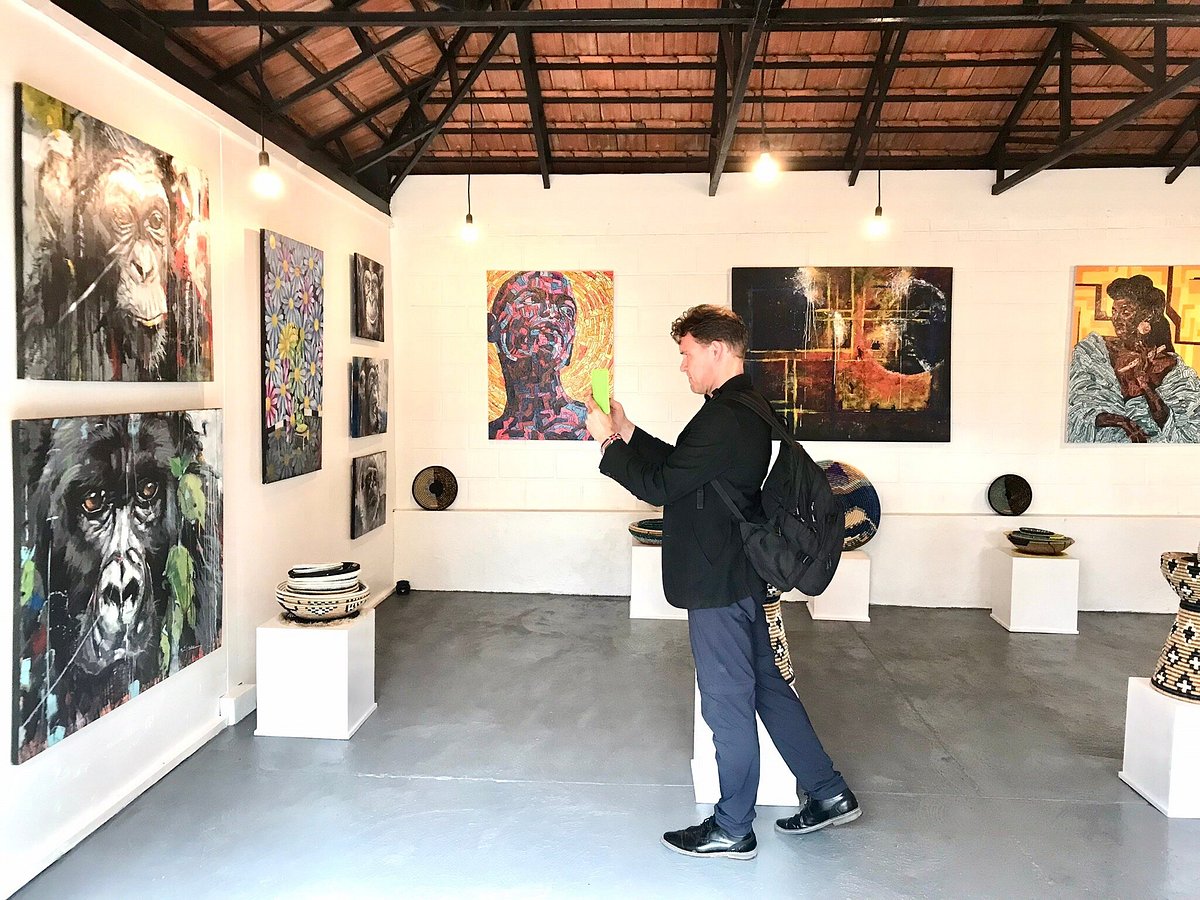 Cultural Tourist Guide Rwanda – History and Traditions Expert